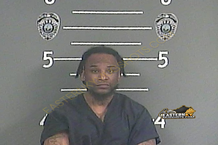 TRAE J COMPTON booking photo